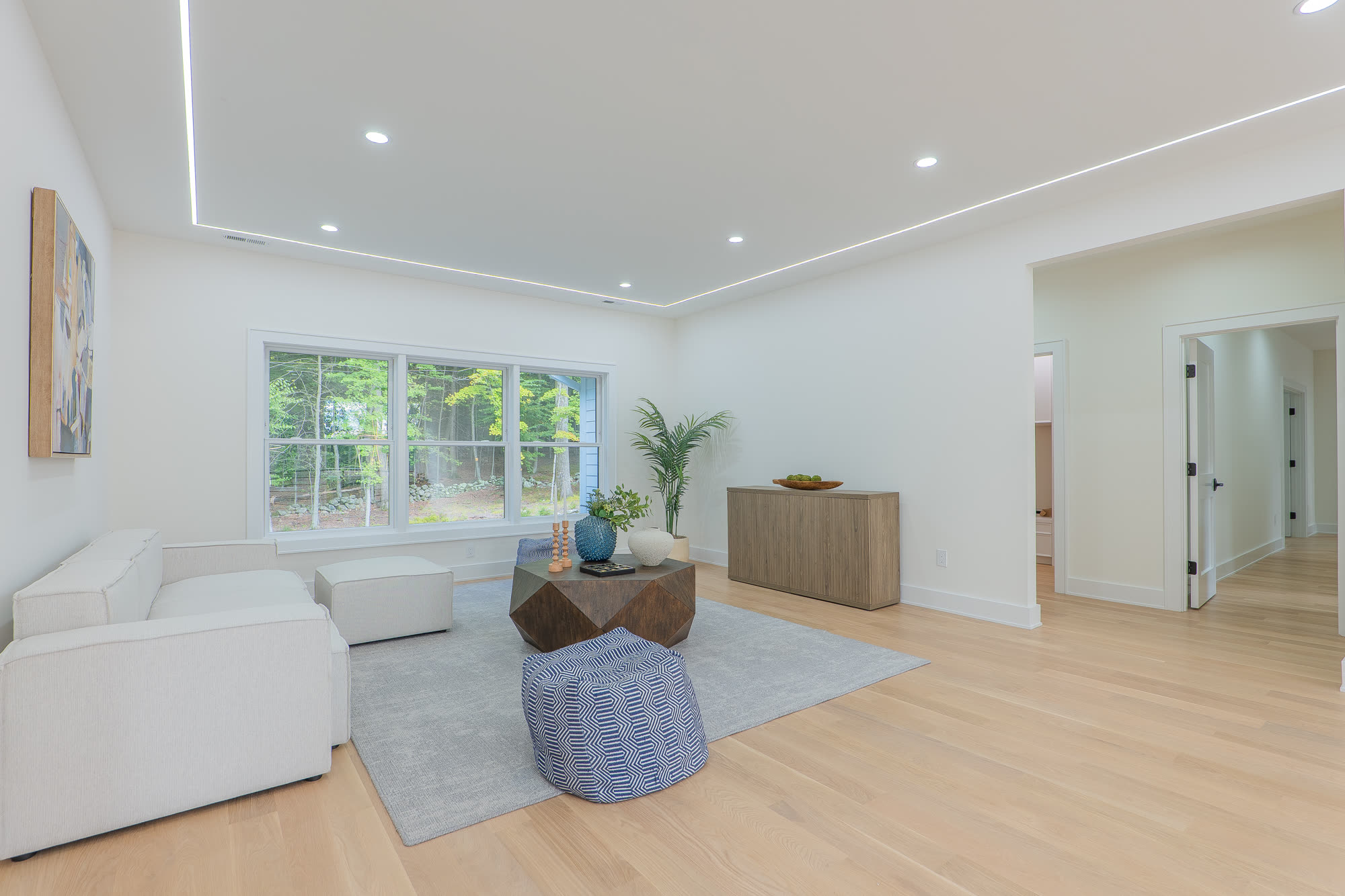 Upstairs sitting room off the landing